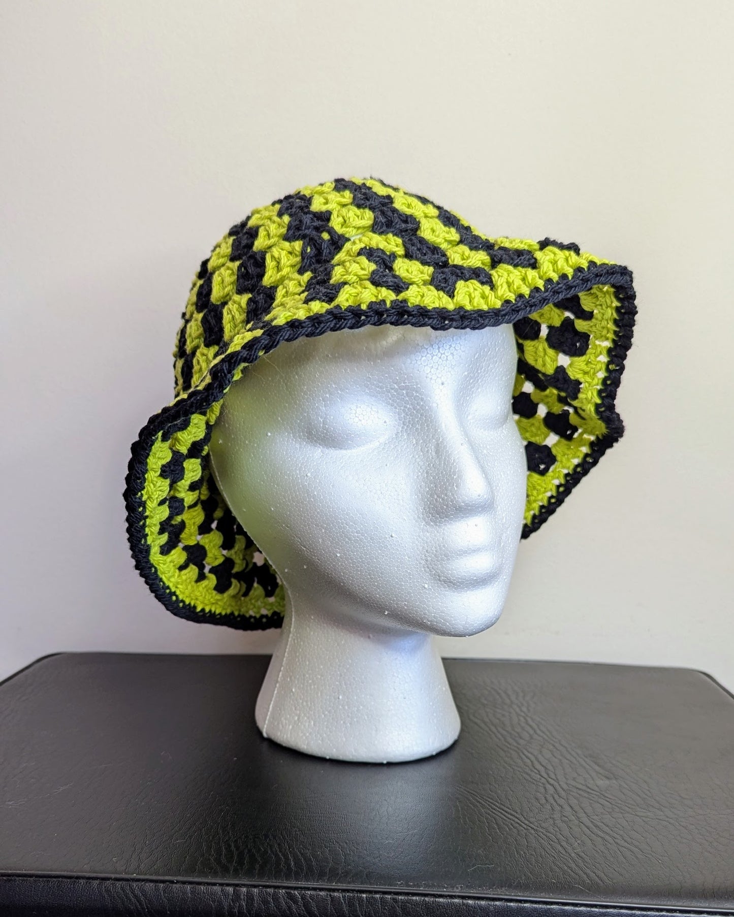 Granny Stitch Crochet Bucket Hat (Lime & Black)