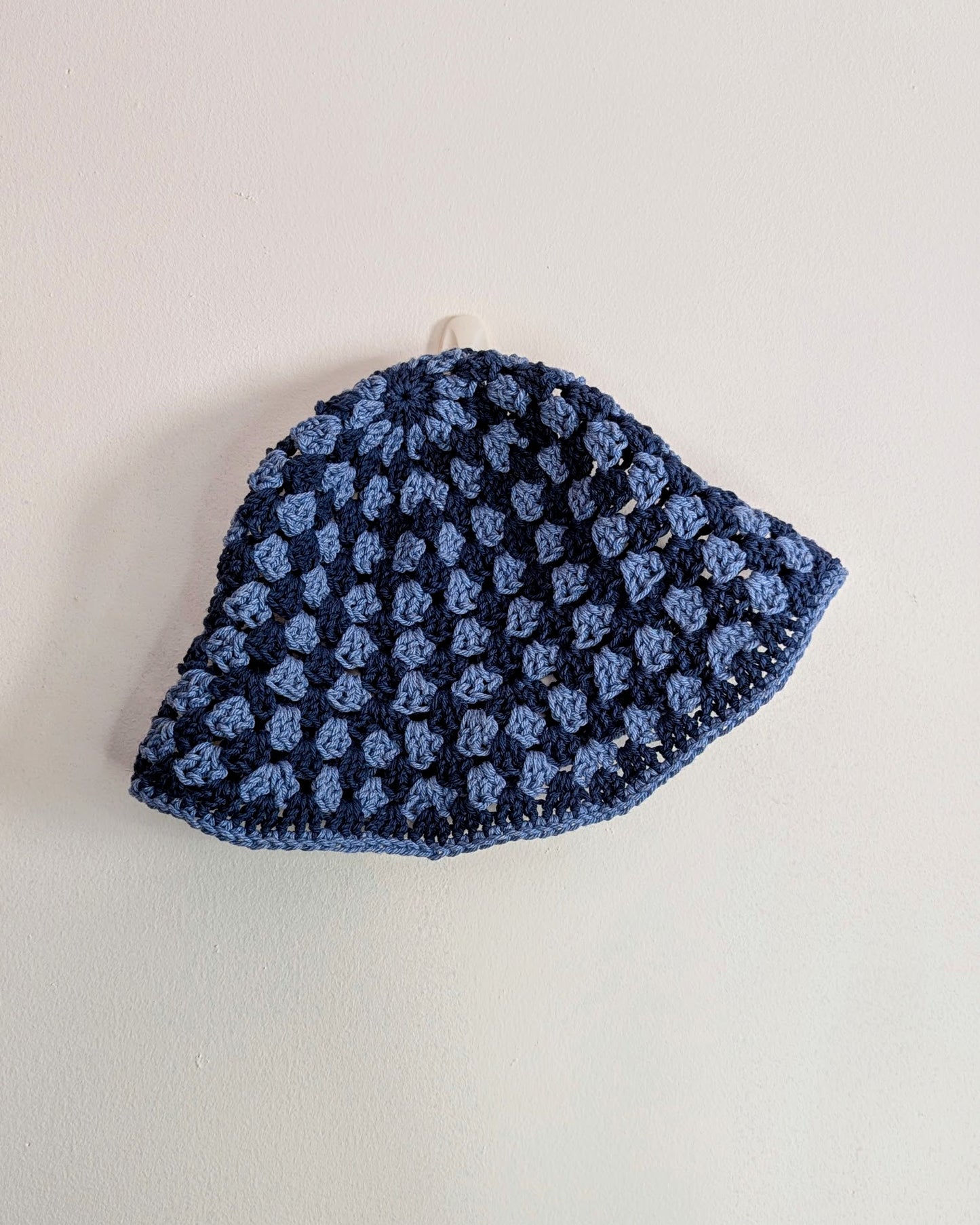 Granny Stitch Crochet Bucket Hat (Indigo & Blue Jeans)