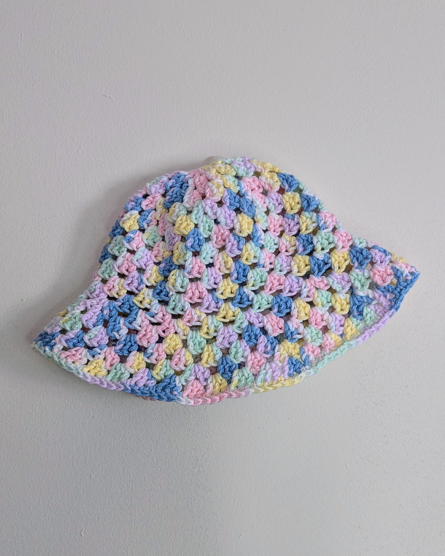 Granny Stitch Crochet Bucket Hat (Easter Pastels Ombre)