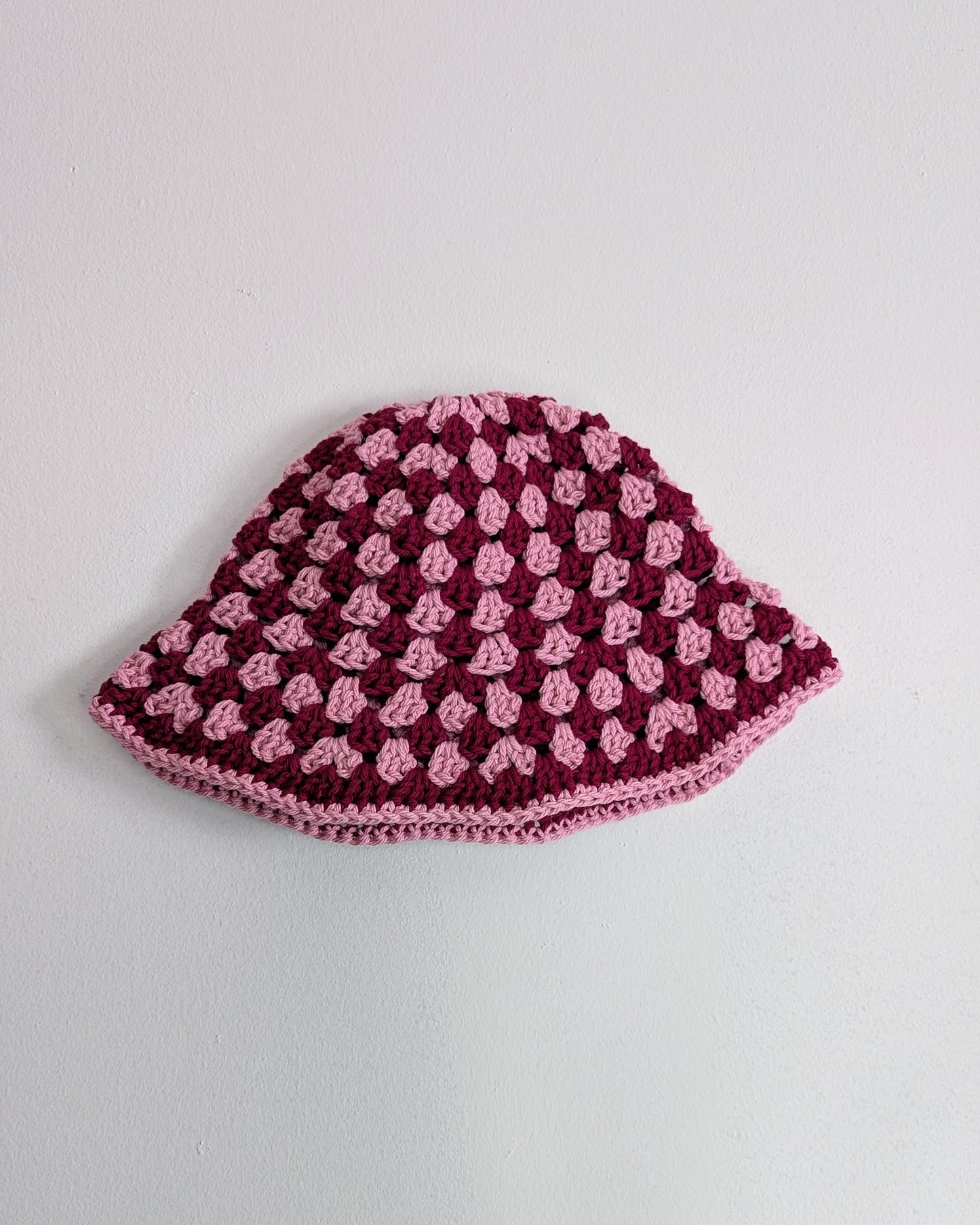 Granny Stitch Crochet Bucket Hat (Wine & Rose)