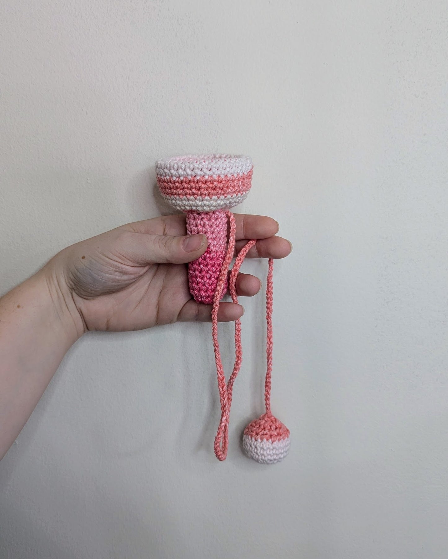 Soft Crochet Bilbocatch - Ball & Cup Game (Pinks)