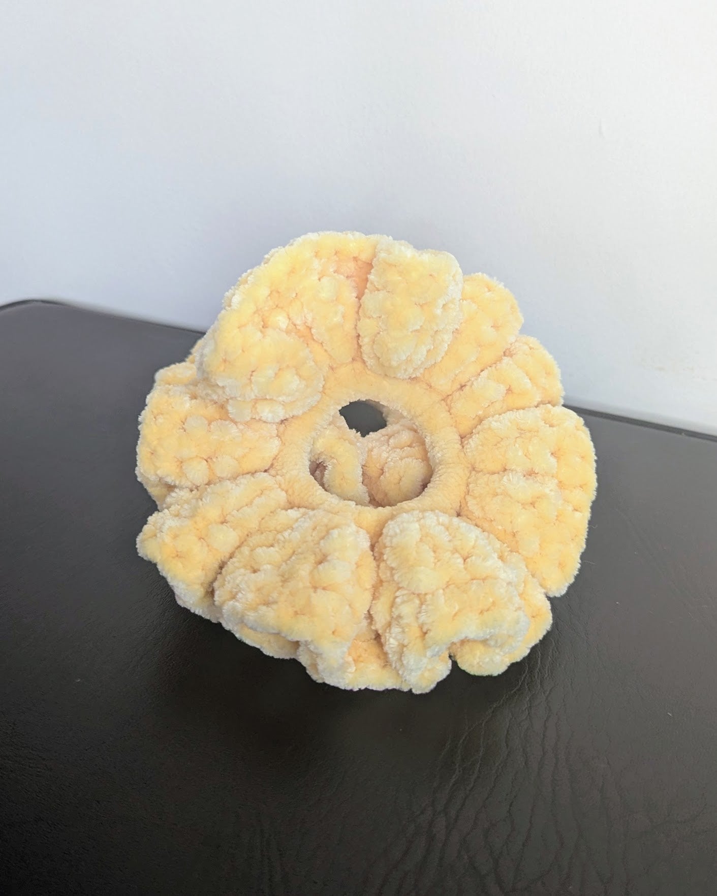 Velvet Ruffle Scrunchie (Daisy)