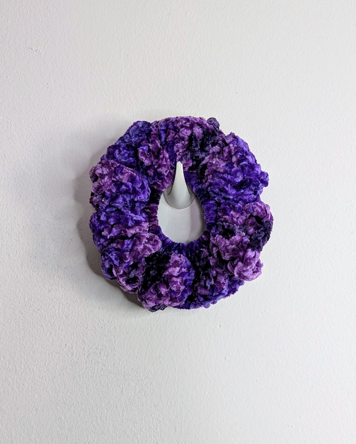 Velvet Ruffle Scrunchie (Crushed Potent Purple)