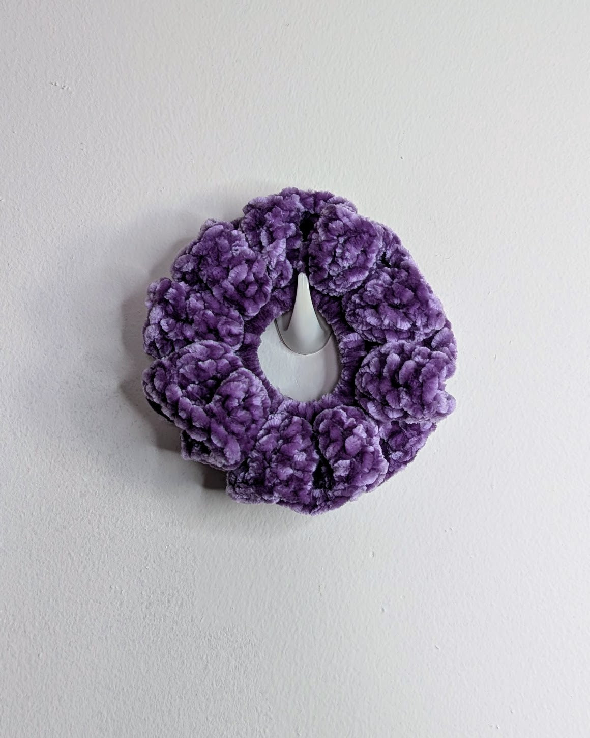 Velvet Ruffle Scrunchie (Gray Orchid)