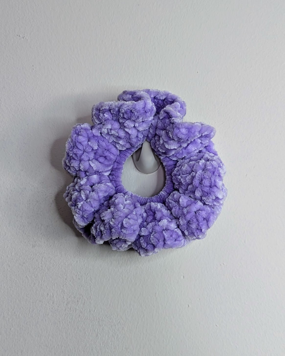 Velvet Ruffle Scrunchie (Pastel Lilac)