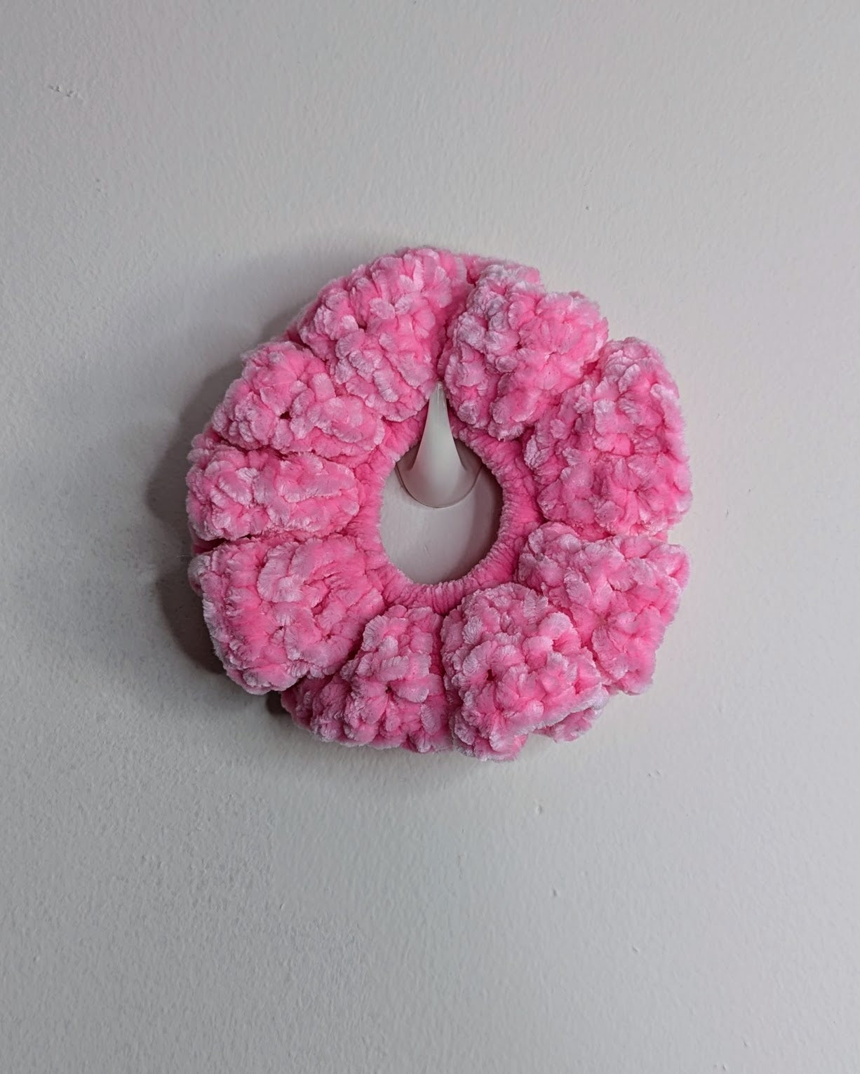 Velvet Ruffle Scrunchie (Hot Hot Pink)