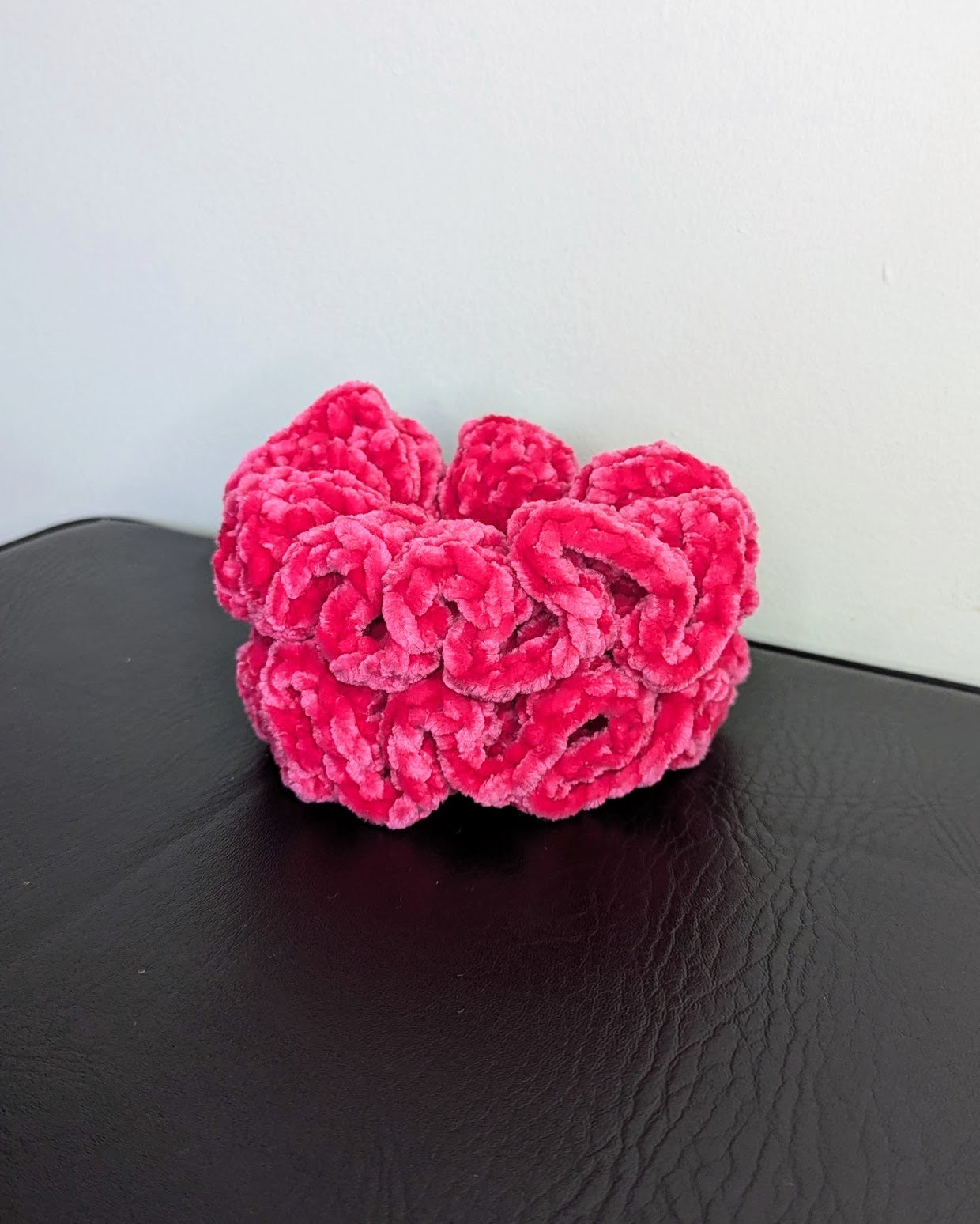 Velvet Ruffle Scrunchie (Free Love)