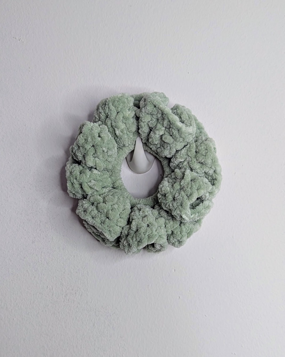Microfiber Ruffle Scrunchie (Sage)