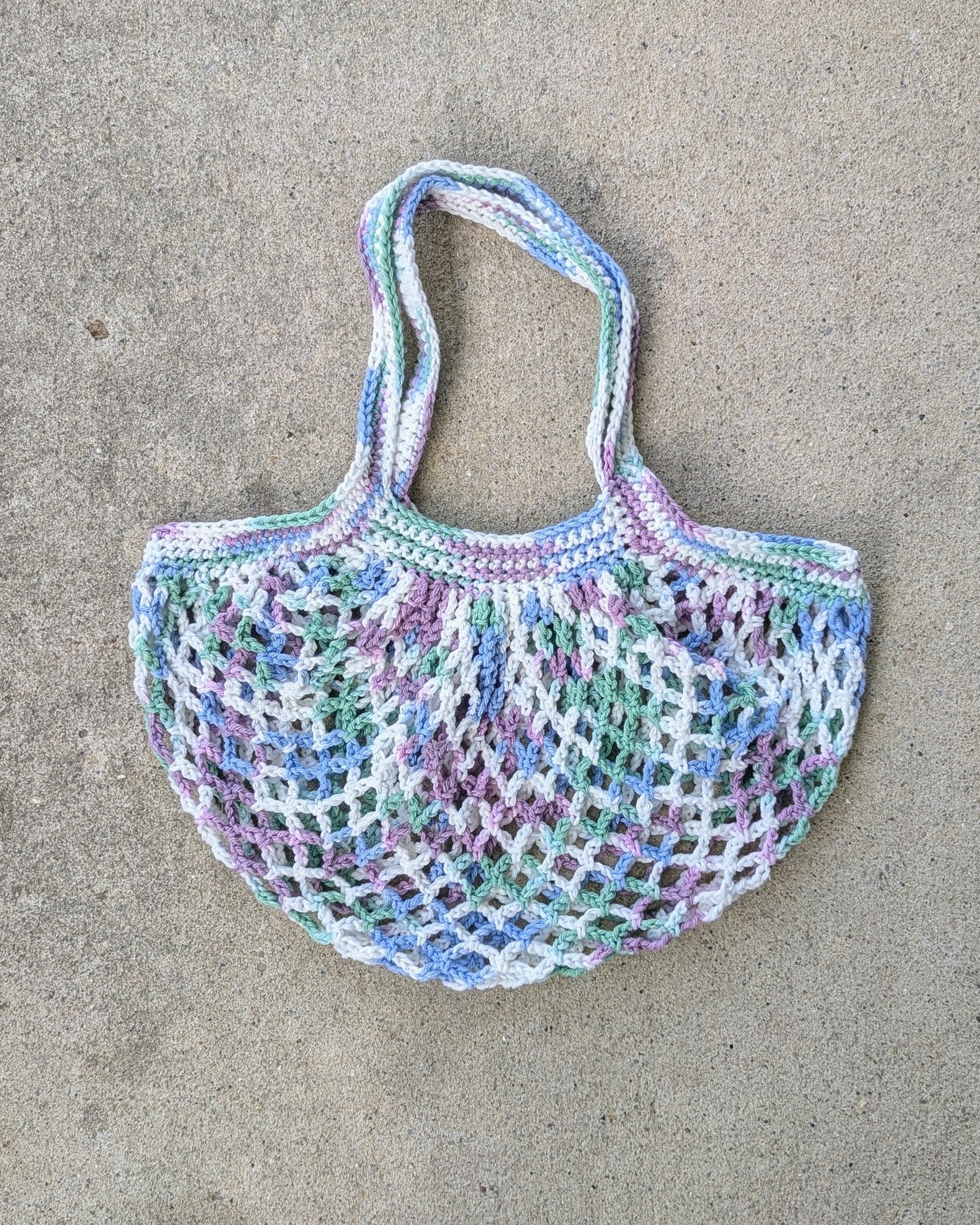 Diamond Mesh Round Market Bag (Small Freshly Pressed Ombre)