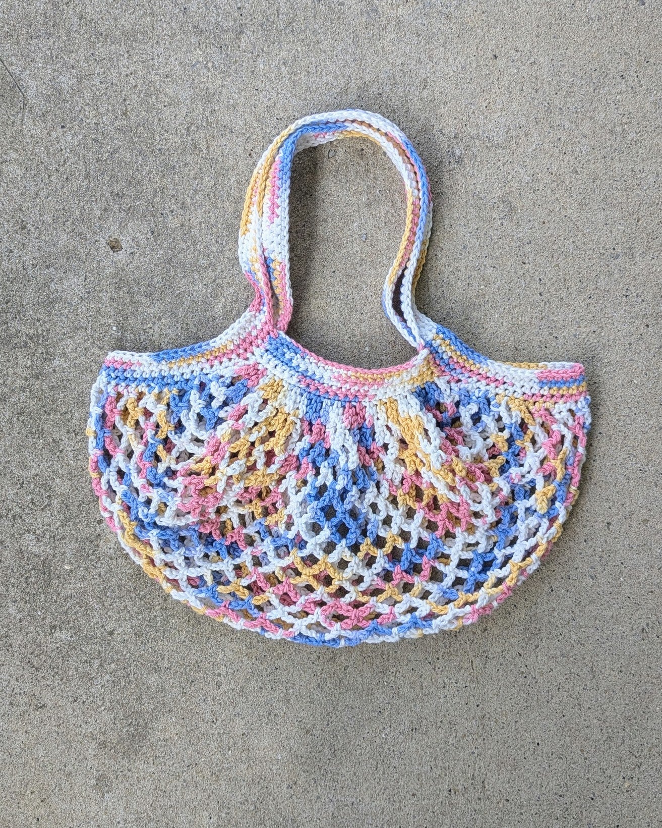 Diamond Mesh Round Market Bag (Small Kitchen Breeze Ombre)