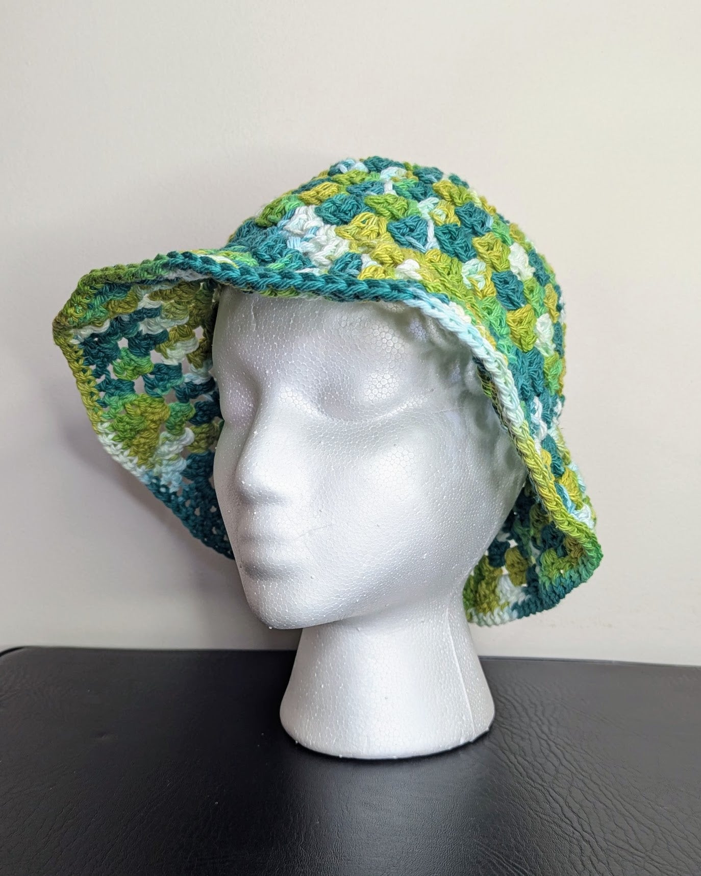 Granny Stitch Crochet Bucket Hat (June Bug Ombre)