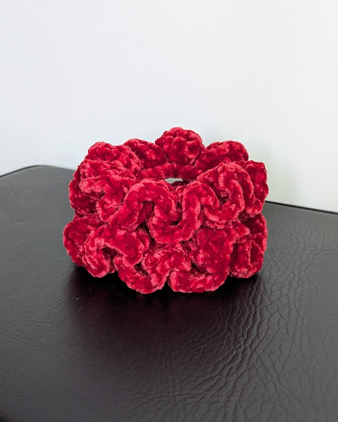 Velvet Ruffle Scrunchie (Coco Red)
