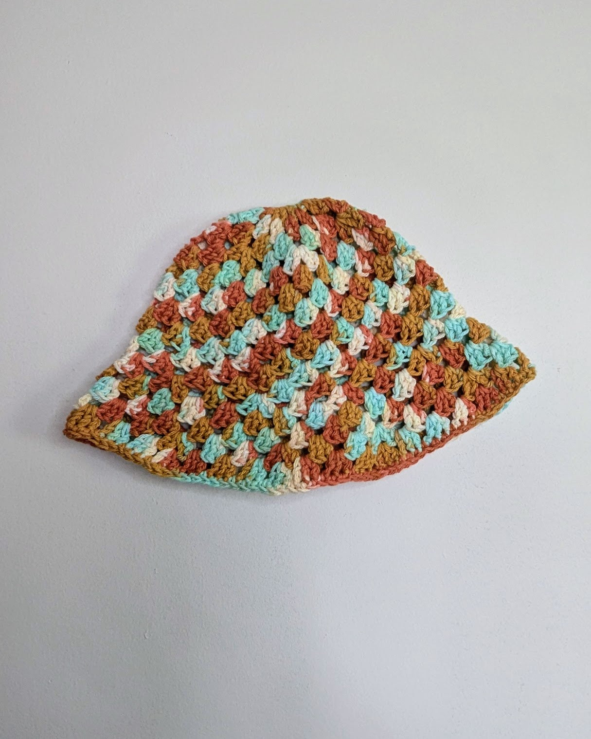 Granny Stitch Crochet Bucket Hat (Sunrise Ombre)