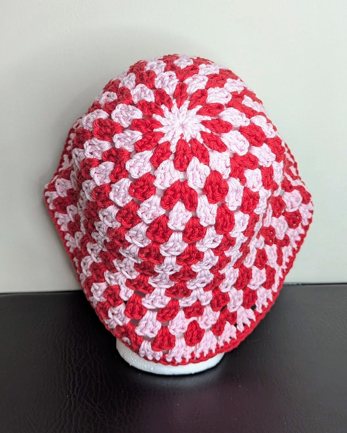 Granny Stitch Crochet Bucket Hat (Pastel Pink & Red)