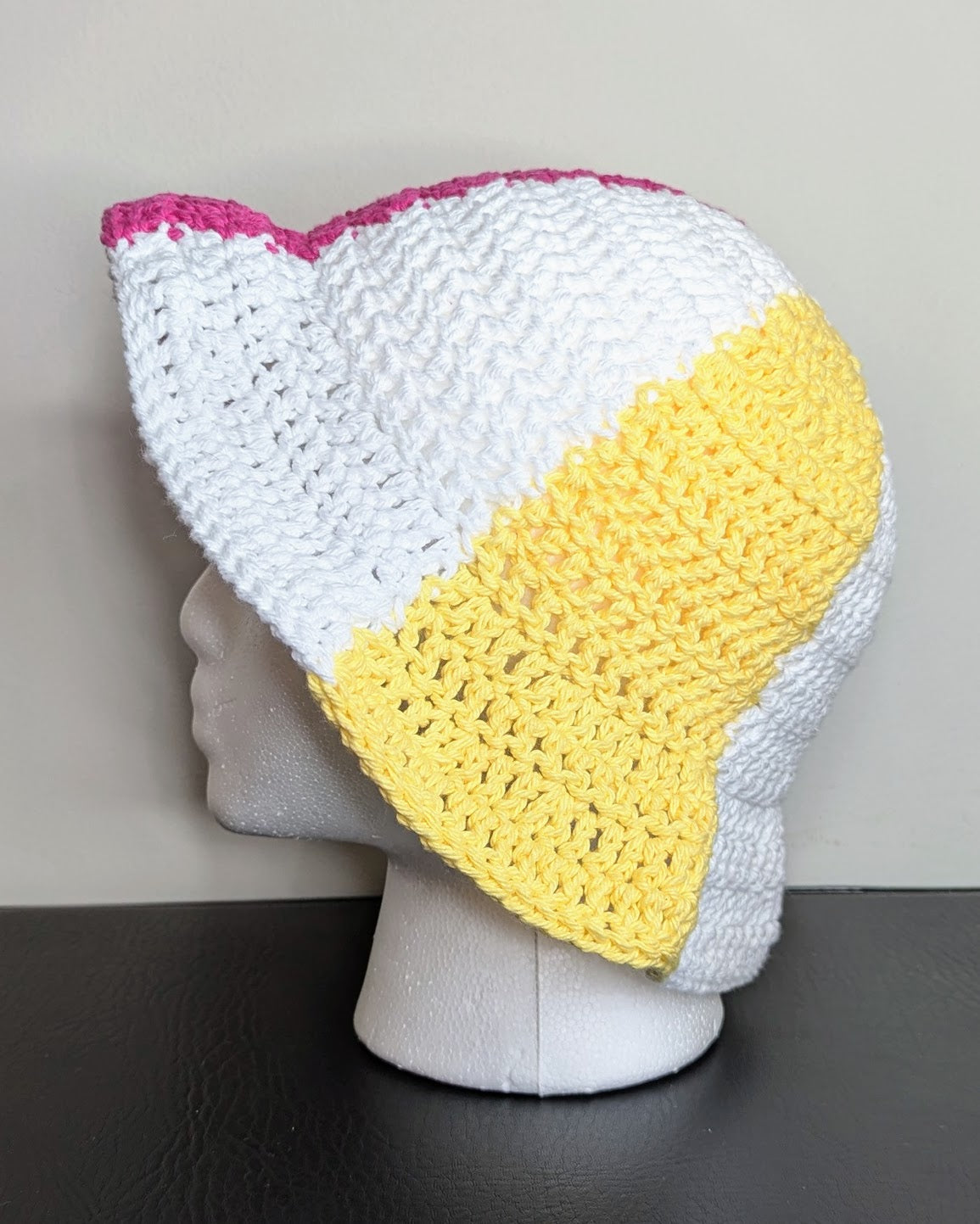 Classic Beach Ball Bucket Hat (Regular Fit)