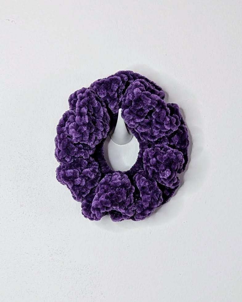 Velvet Ruffle Scrunchie (Grape)
