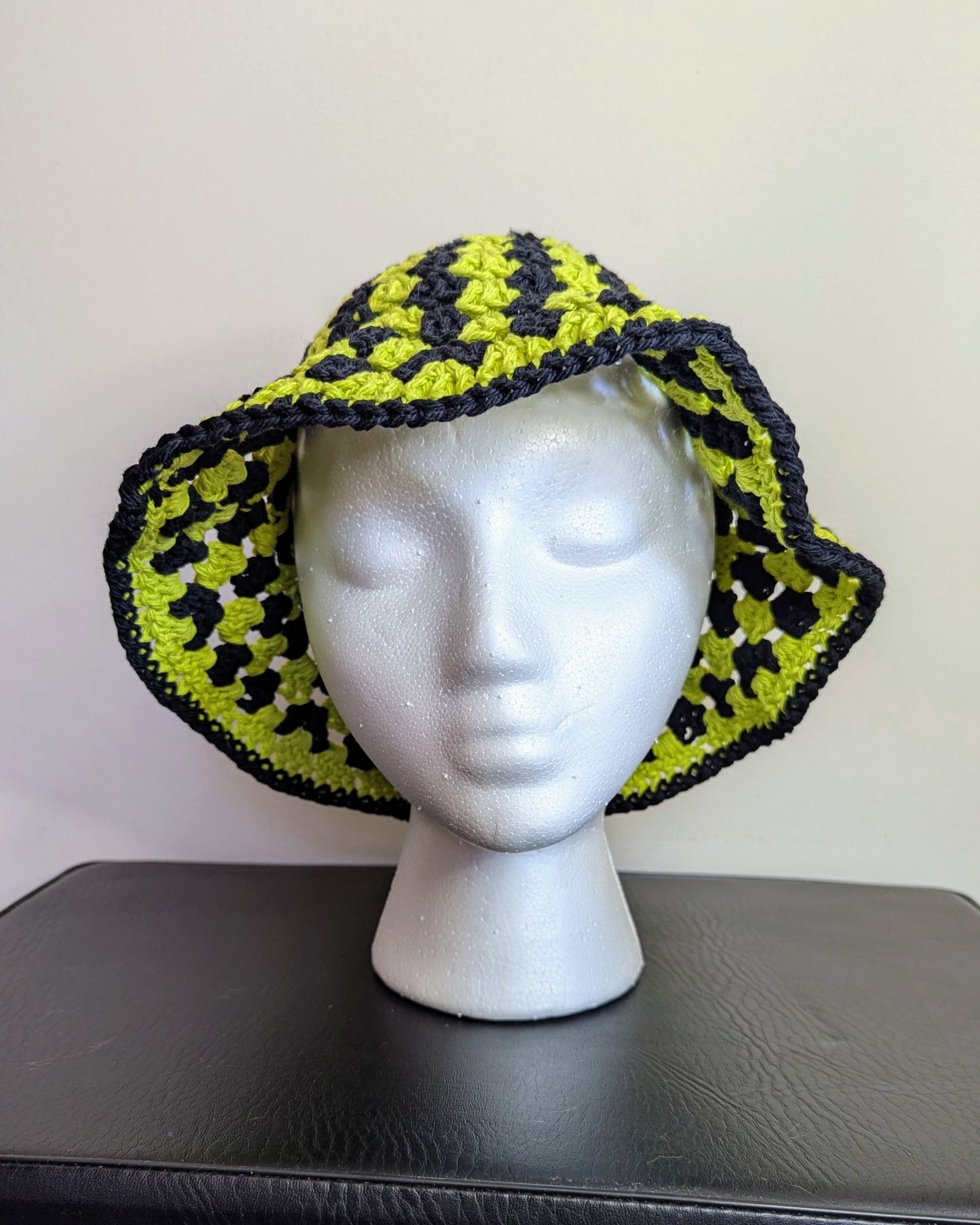 Granny Stitch Crochet Bucket Hat - Green & Black