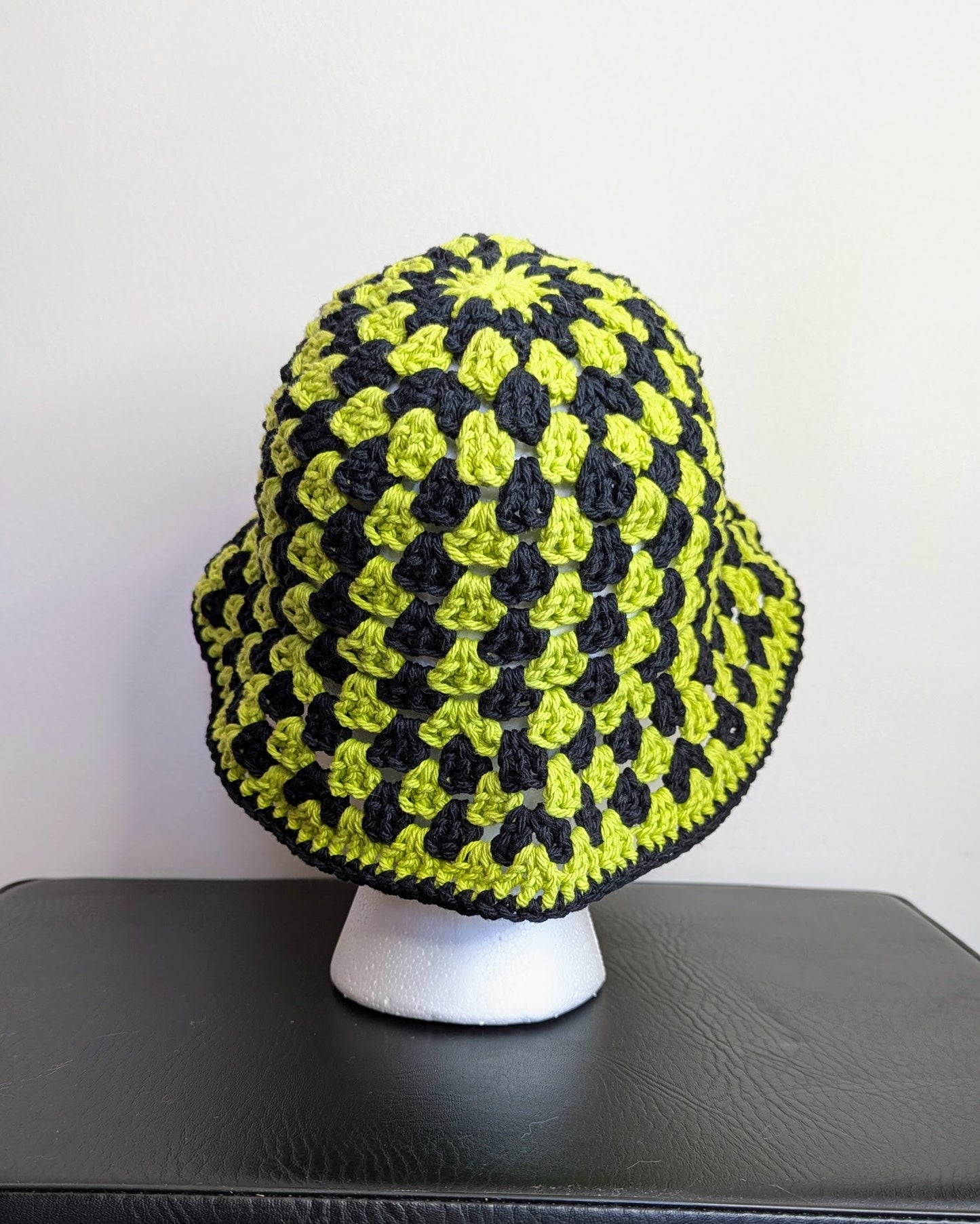 Granny Stitch Crochet Bucket Hat - Green & Black