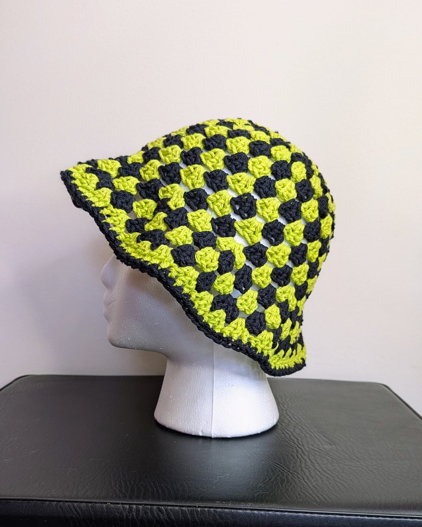 Granny Stitch Crochet Bucket Hat - Green & Black