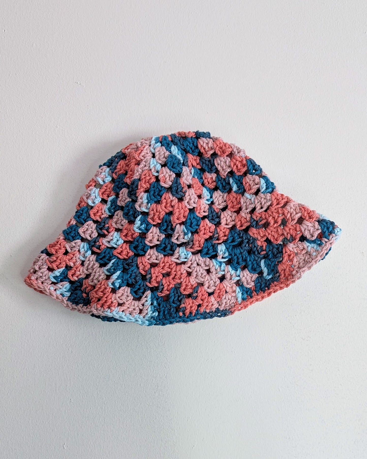 Granny Stitch Crochet Bucket Hat - Coral Ombre