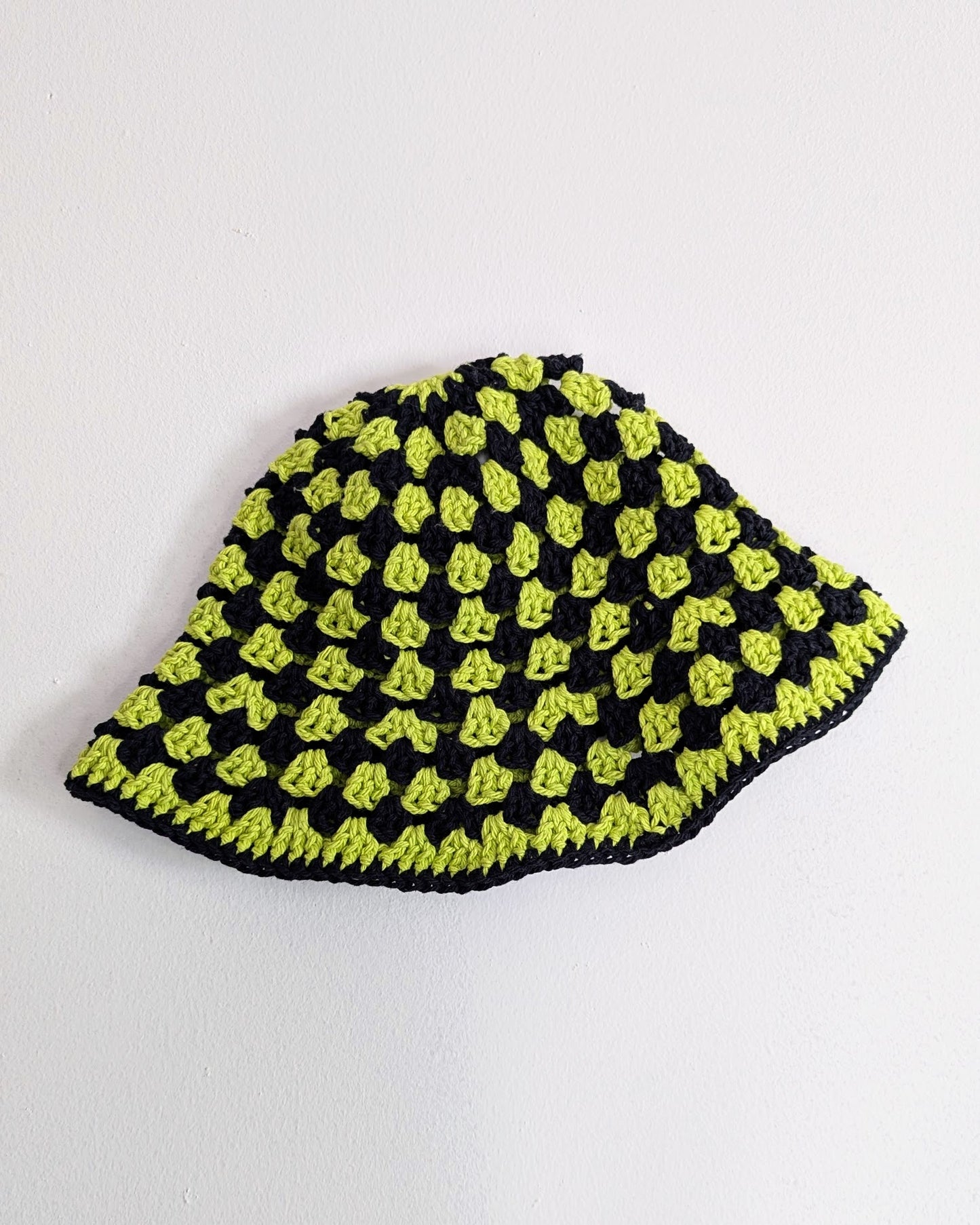 Granny Stitch Crochet Bucket Hat - Green & Black