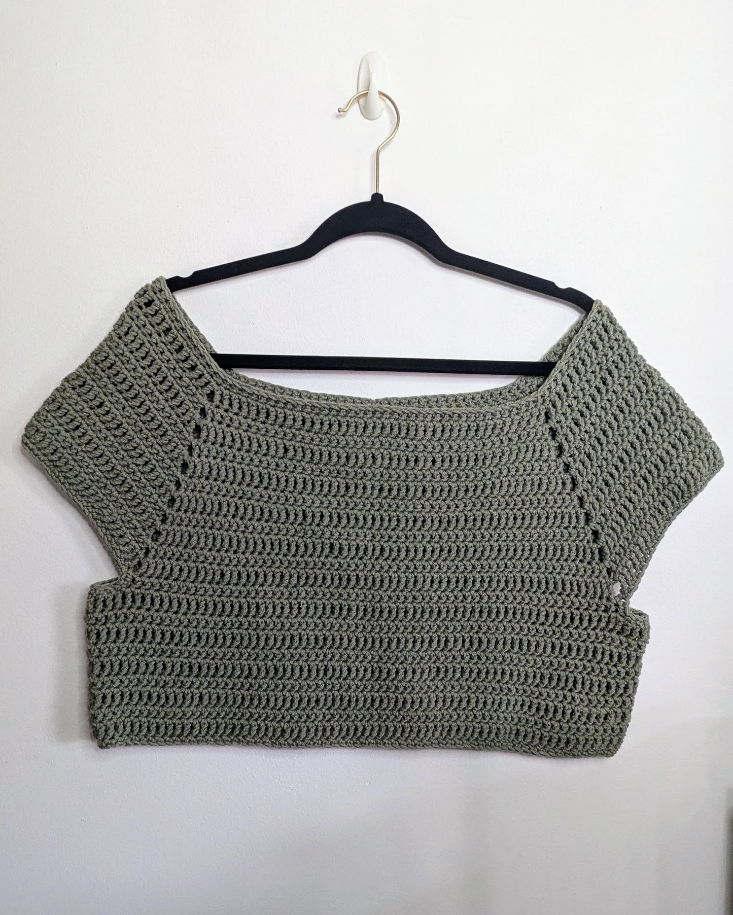 Simple Crochet Crop Top (XL Olive)