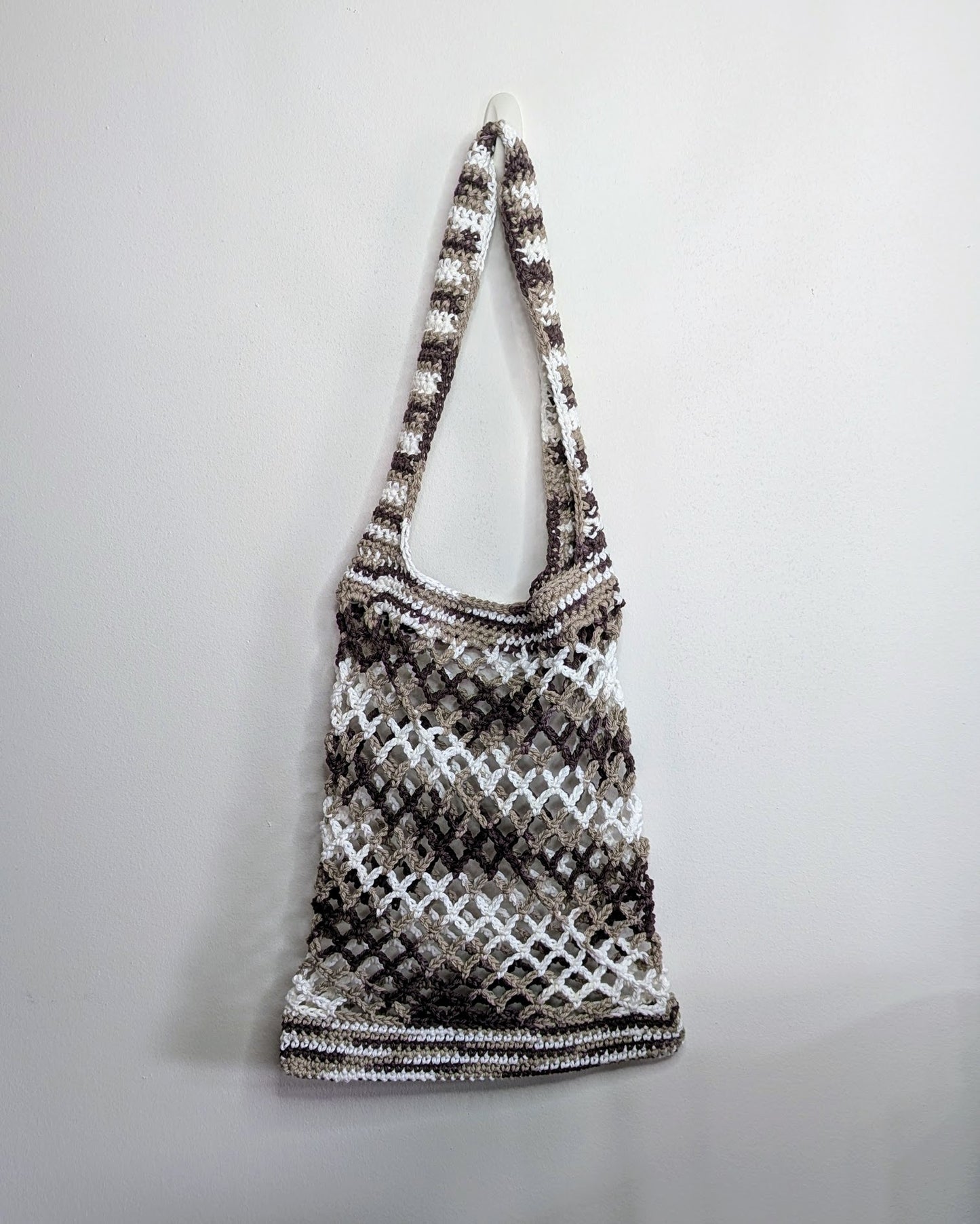 Diamond Mesh Market Bag (Small Chocolate Ombre)