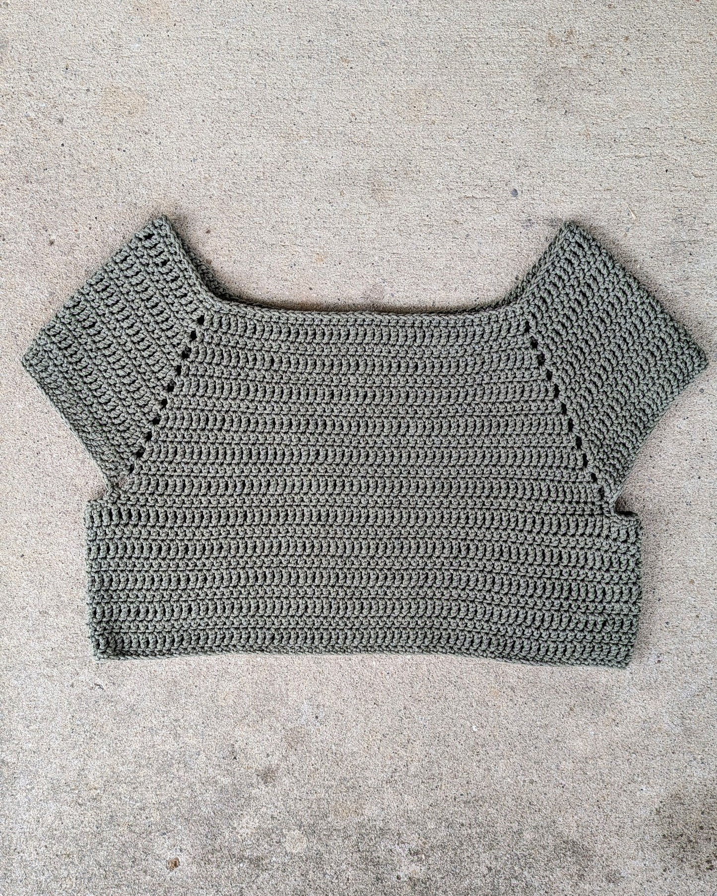 Simple Crochet Crop Top (XL Olive)