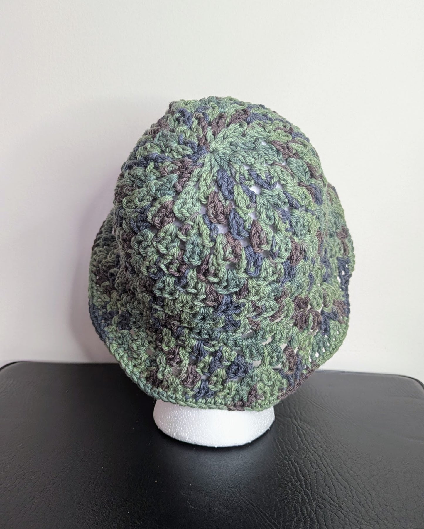 Granny Stitch Crochet Bucket Hat (Green Camo)