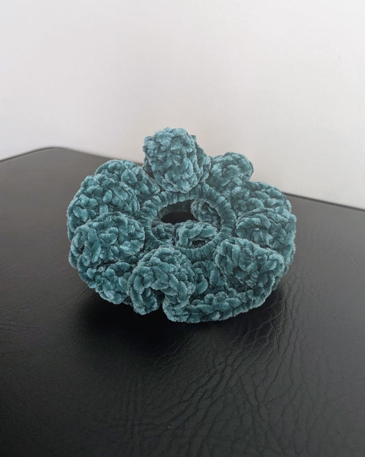 Velvet Ruffle Scrunchie (Misty Green)