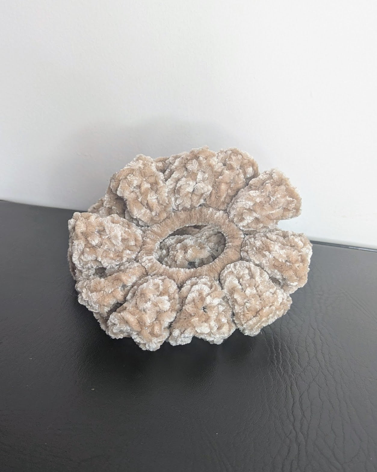 Velvet Ruffle Scrunchie (Frothy Fawn Sparkle)