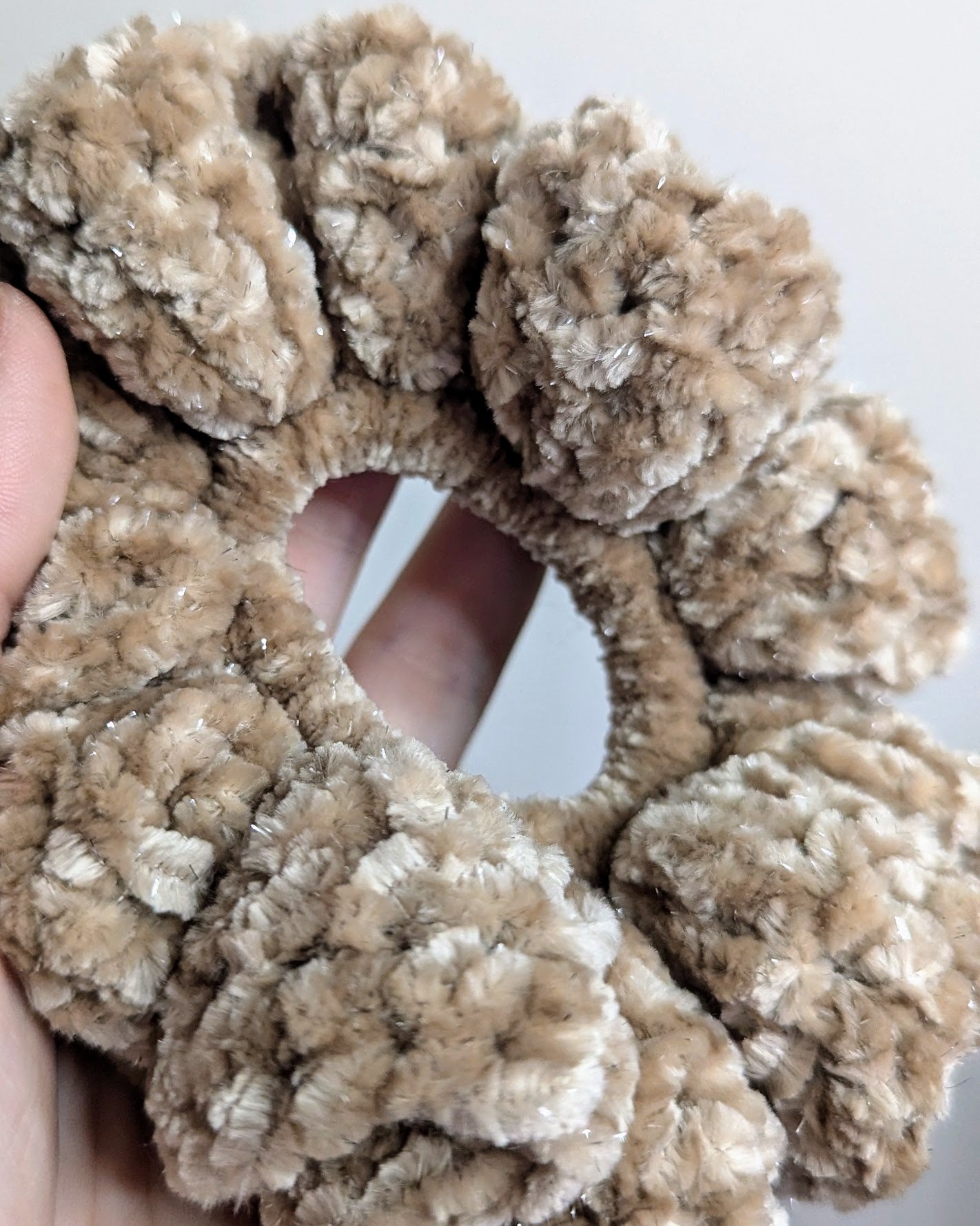 Velvet Ruffle Scrunchie (Frothy Fawn Sparkle)
