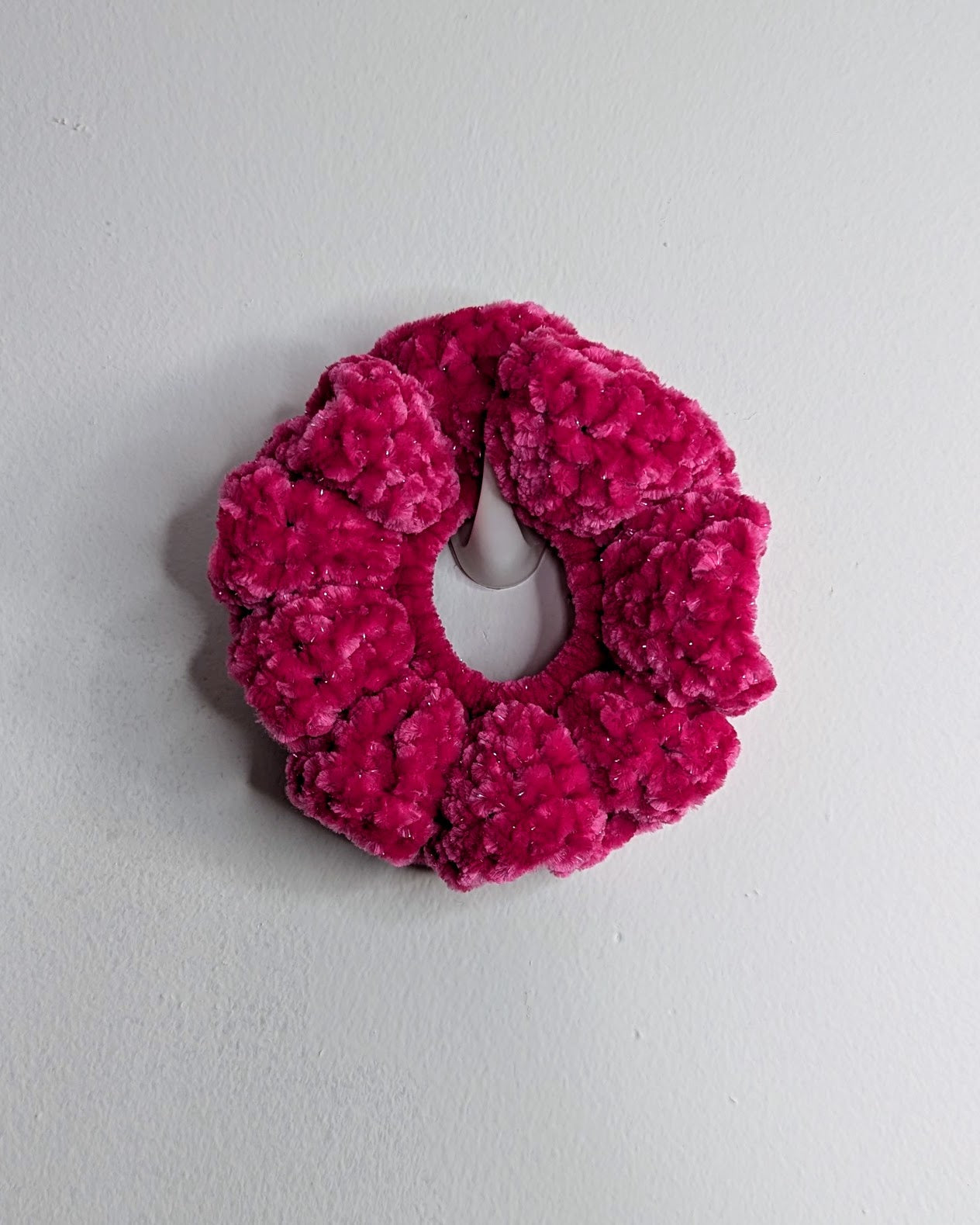 Velvet Ruffle Scrunchie (Free Love Sparkle)
