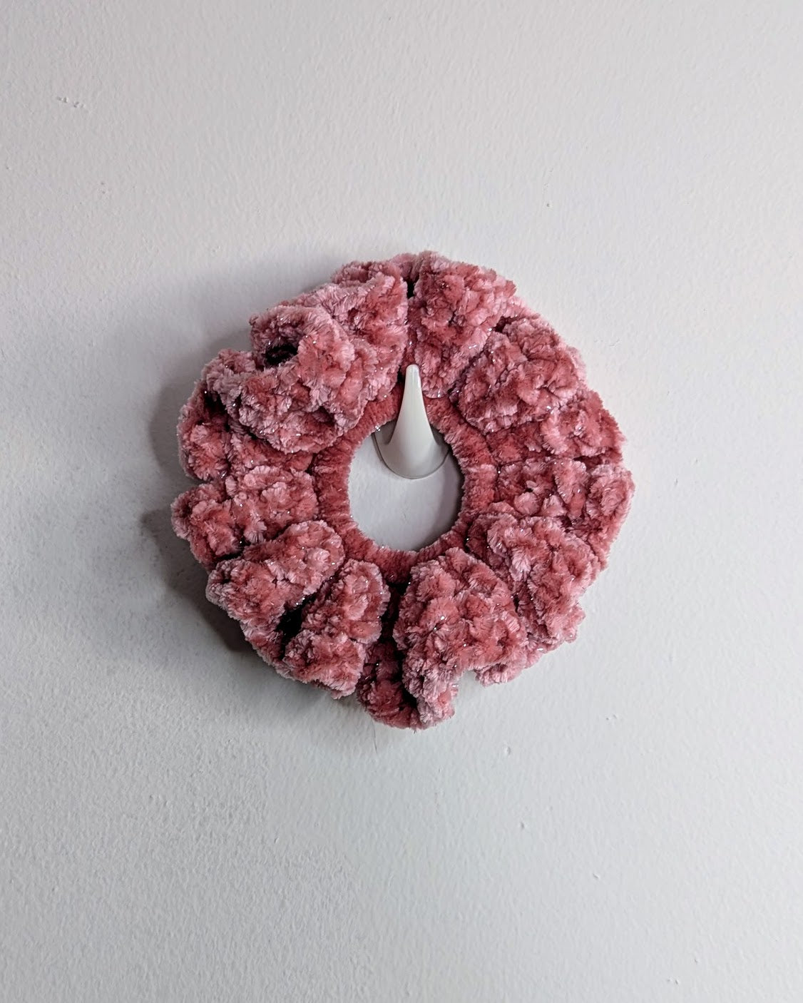 Velvet Ruffle Scrunchie (Dusty Blush Sparkle)
