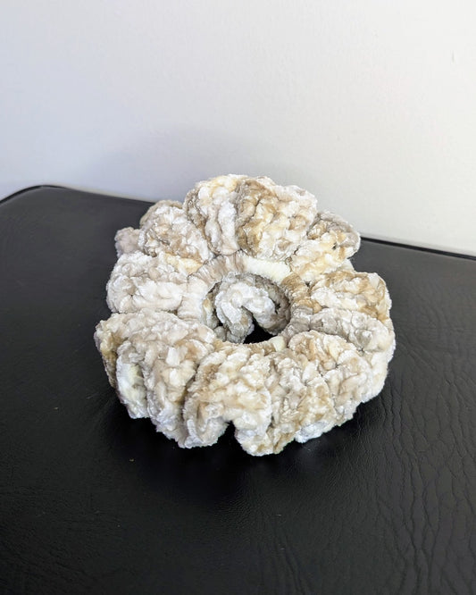 Velvet Ruffle Scrunchie (Crushed White)