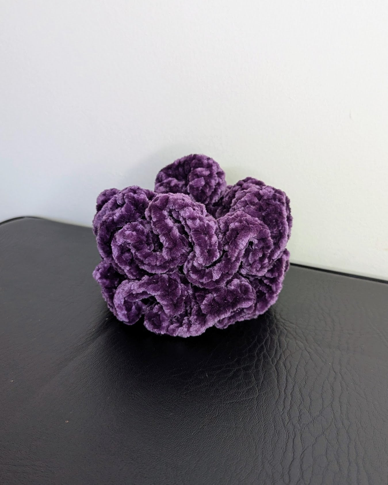 Velvet Ruffle Scrunchie (Plum)