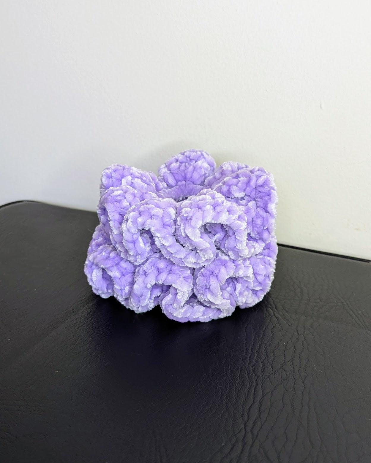 Velvet Ruffle Scrunchie (Pastel Lilac)
