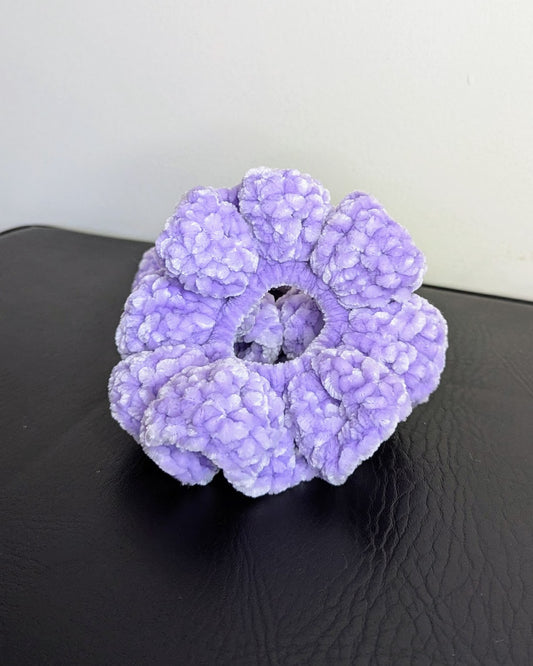Velvet Ruffle Scrunchie (Pastel Lilac)
