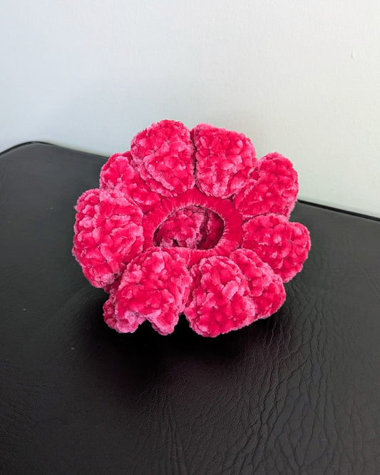 Velvet Ruffle Scrunchie (Free Love)