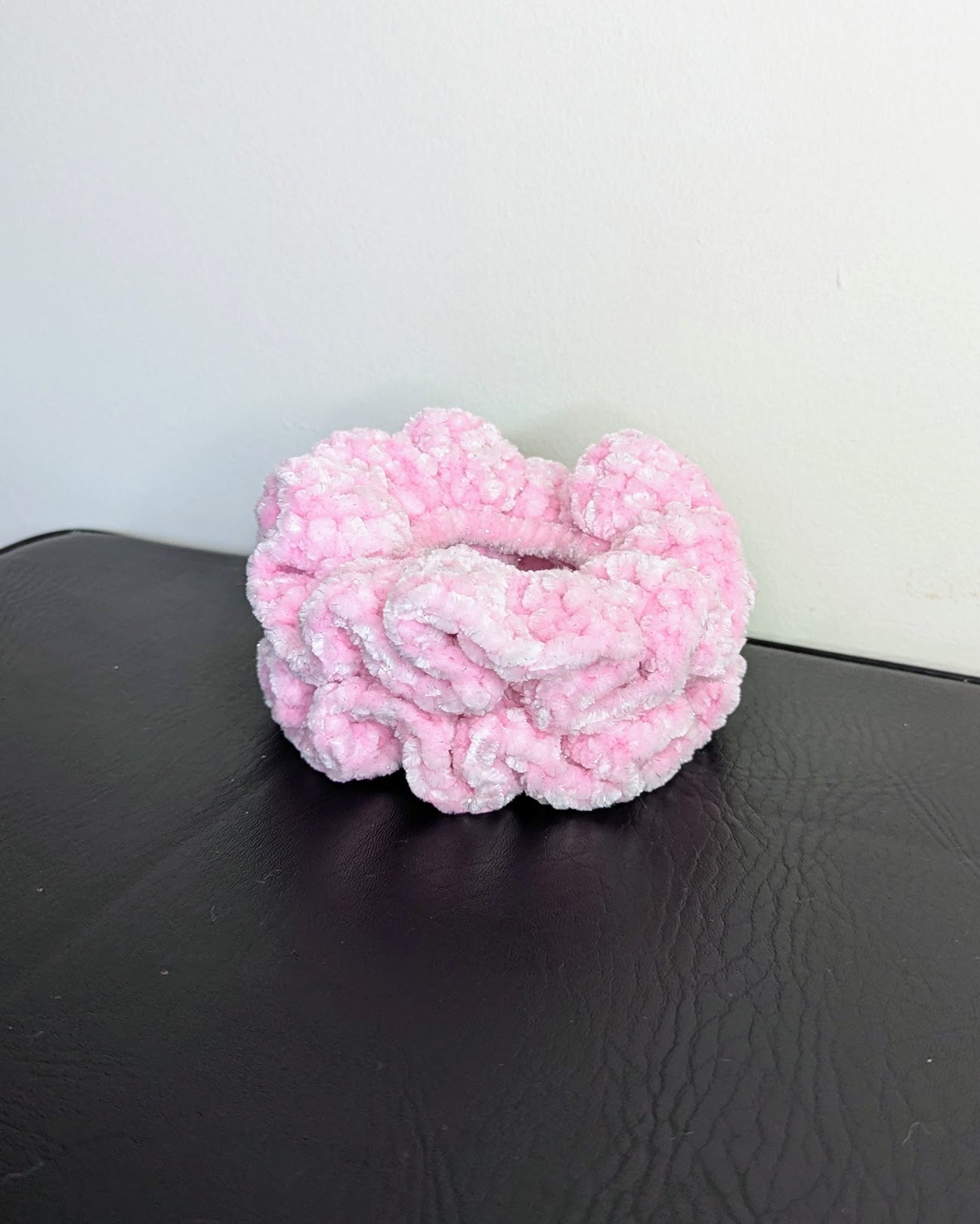 Velvet Ruffle Scrunchie (Pink Diamond Sparkle)