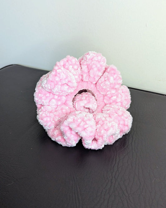 Velvet Ruffle Scrunchie (Pink Diamond)