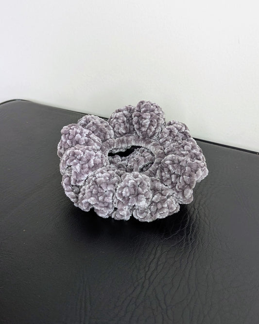 Velvet Ruffle Scrunchie (Vapor Gray)
