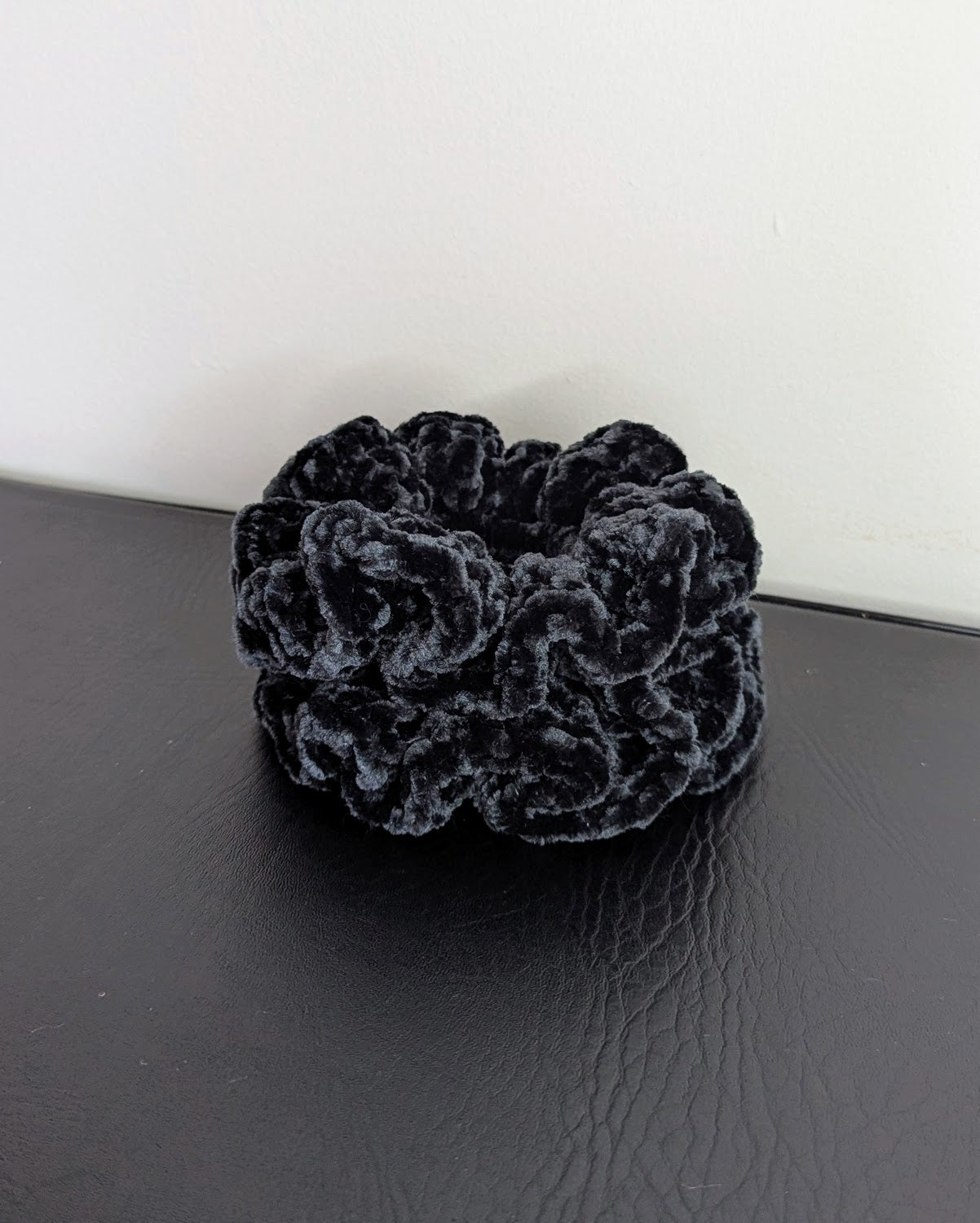 Velvet Ruffle Scrunchie (Licorice)