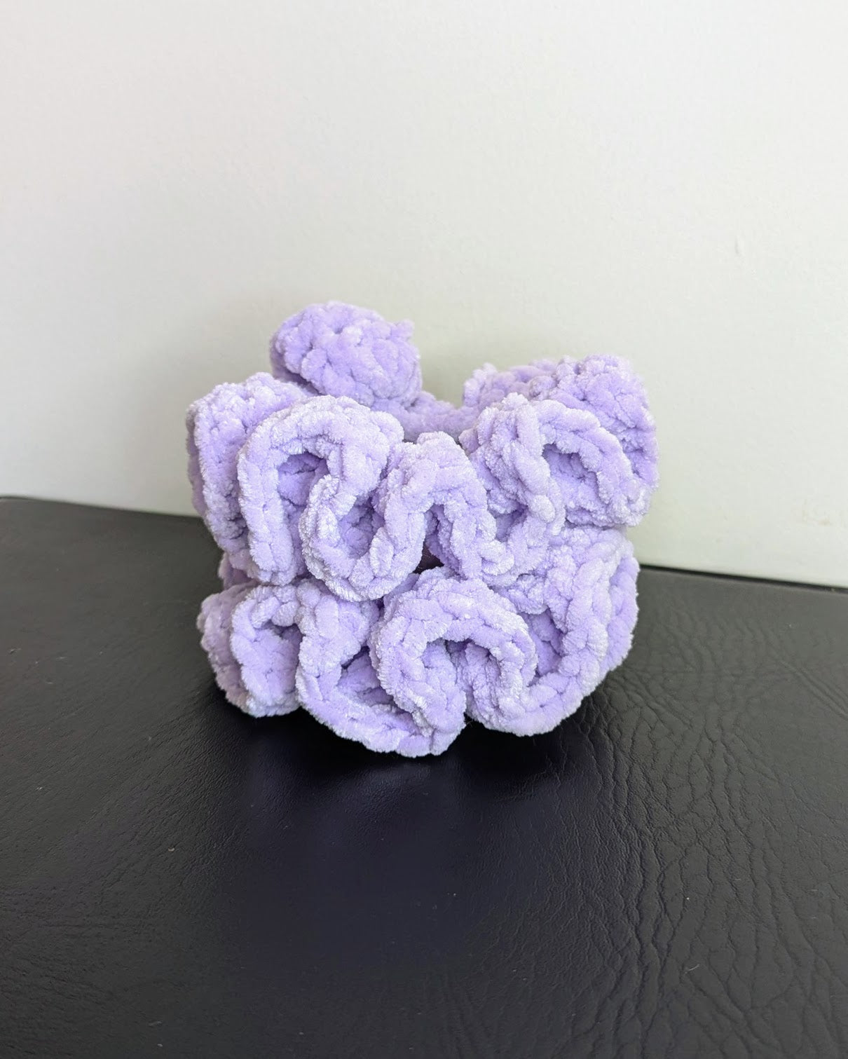 Microfiber Ruffle Scrunchie (Lavender)