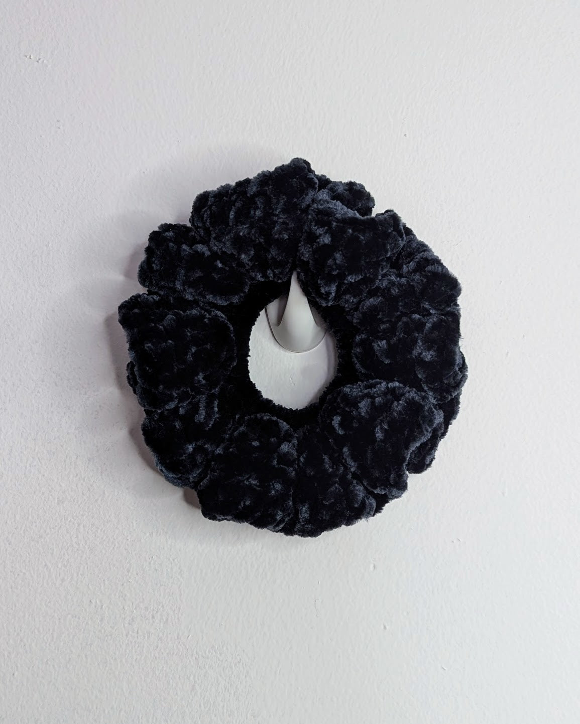 Velvet Ruffle Scrunchie (Licorice)