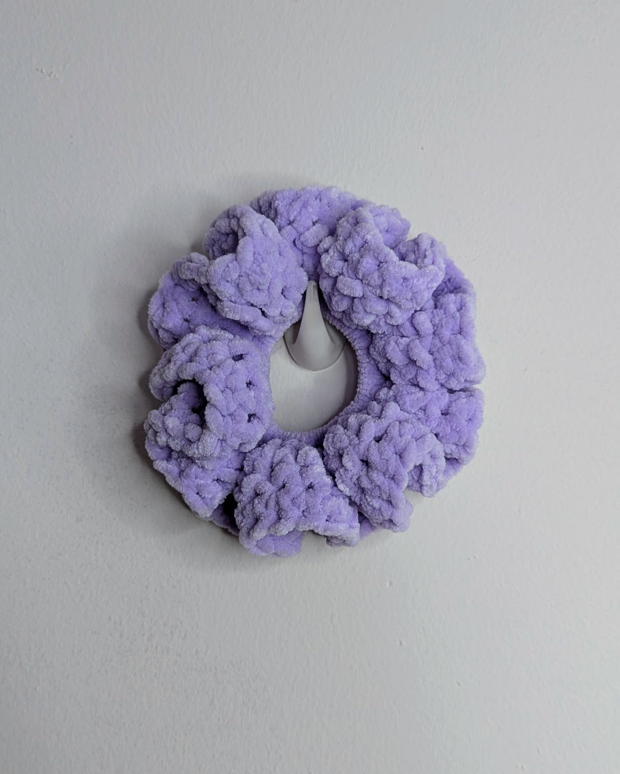 Microfiber Ruffle Scrunchie (Lavender)