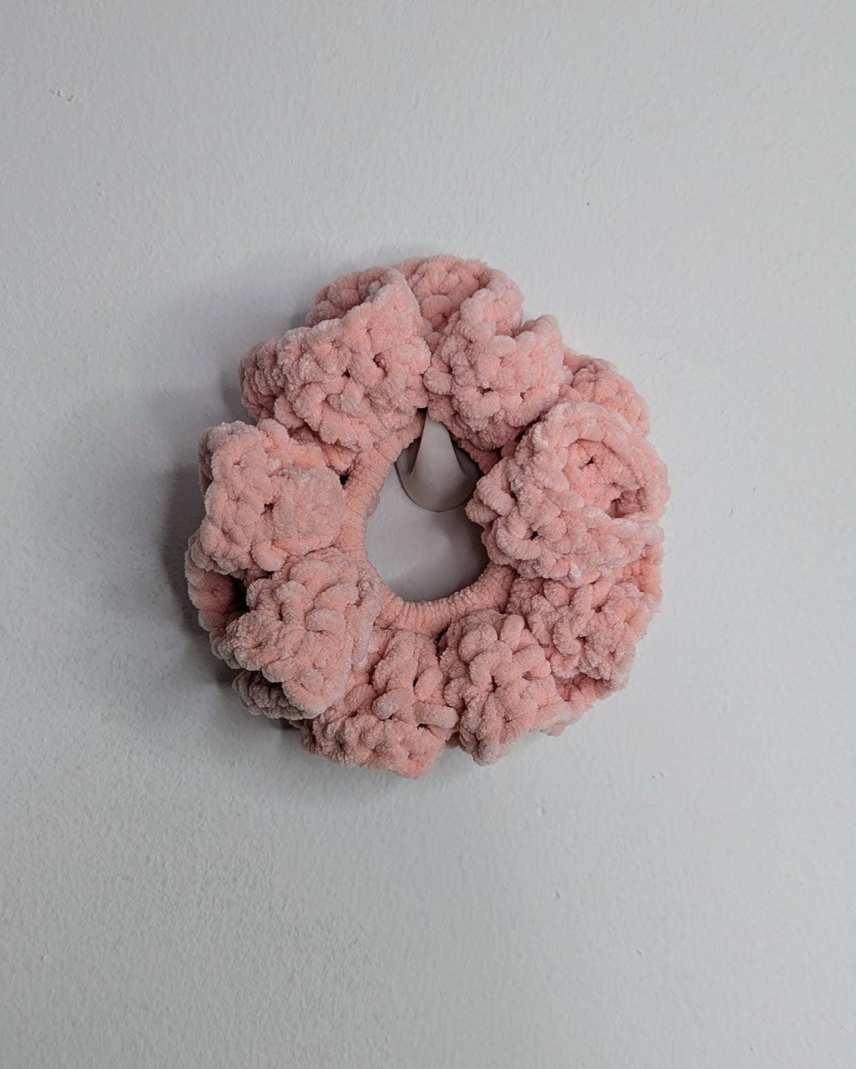 Microfiber Ruffle Scrunchie (Peachy Keen)