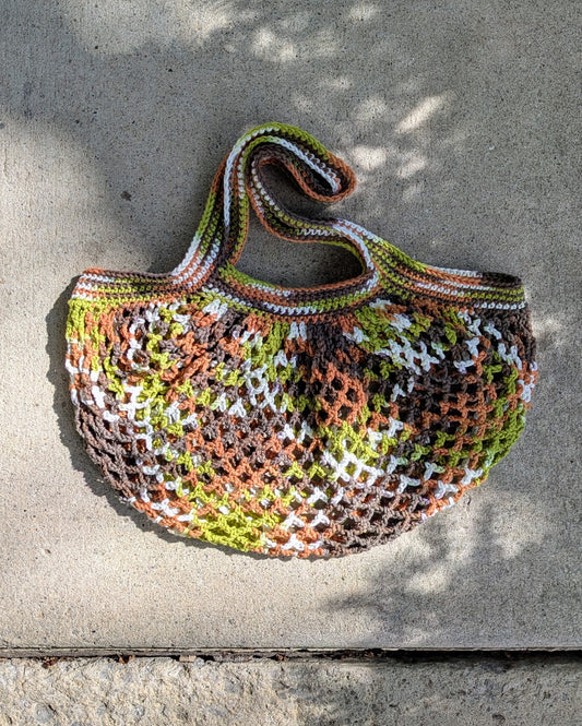 Diamond Mesh Round Market Bag (Medium Woodland Trail Ombre)