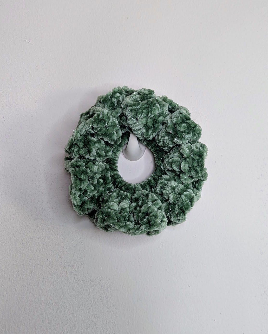 Velvet Ruffle Scrunchie (Watercress Sparkle)