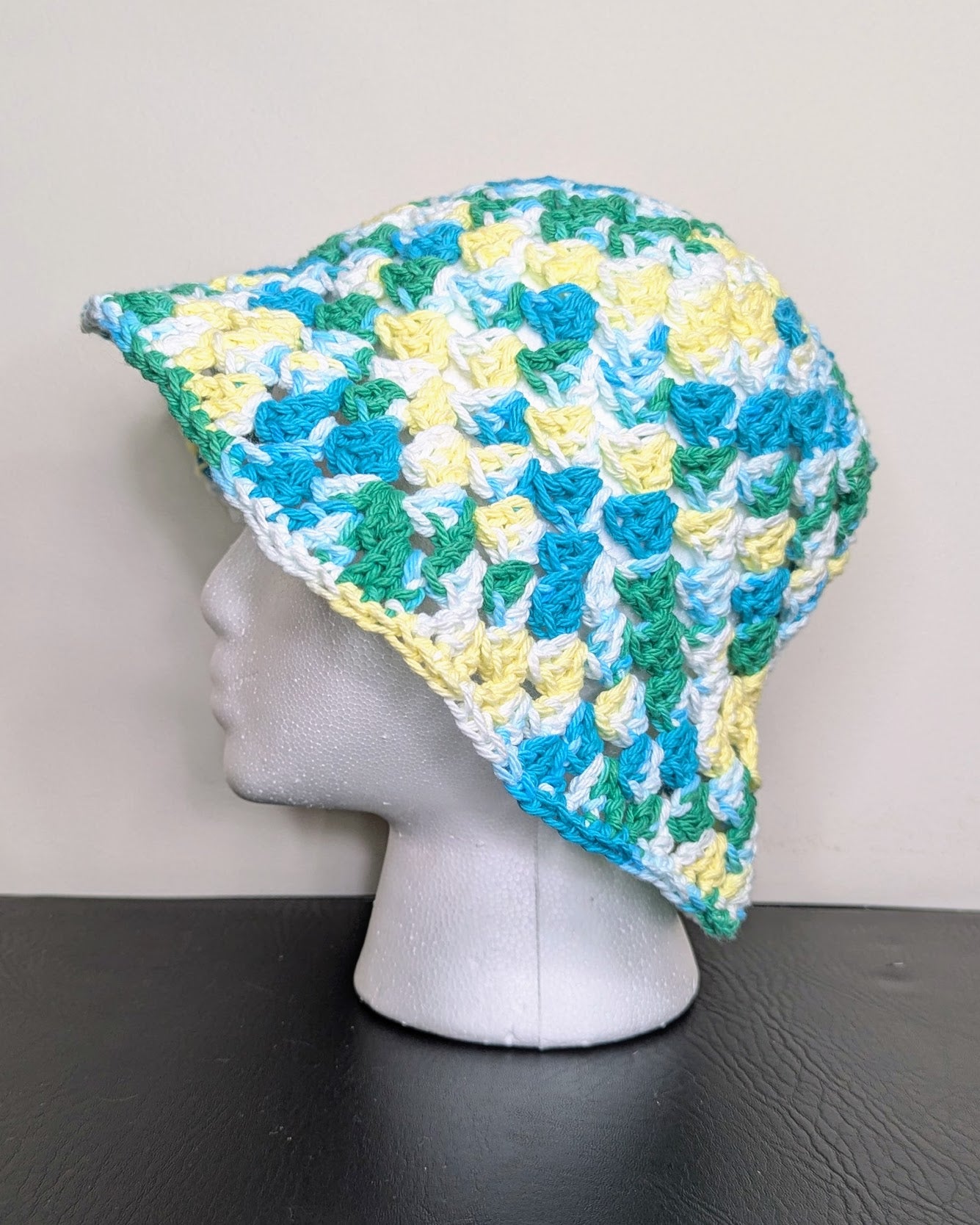 Granny Stitch Crochet Bucket Hat (Mod Ombre)